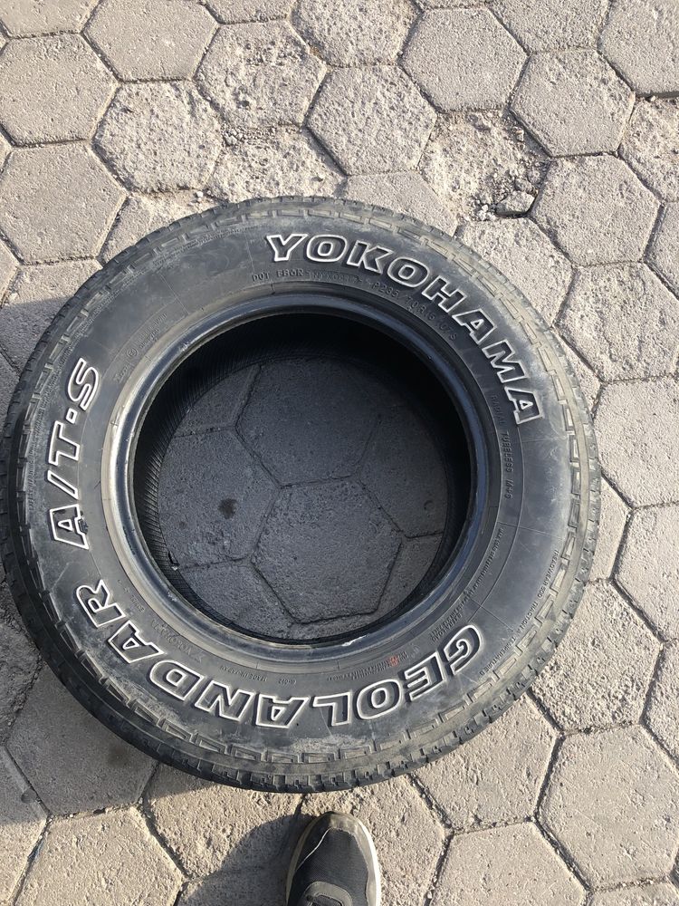 Резина 235/70R16