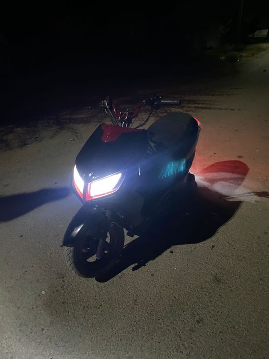 Мапед  саудакентте тұр