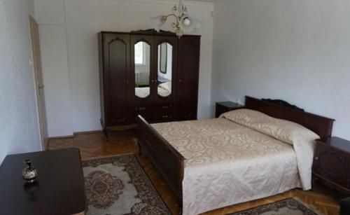 Дава се под наем Тристаен апартамент в София, Банишора - 120 кв.м за 750 € - Снимка #8