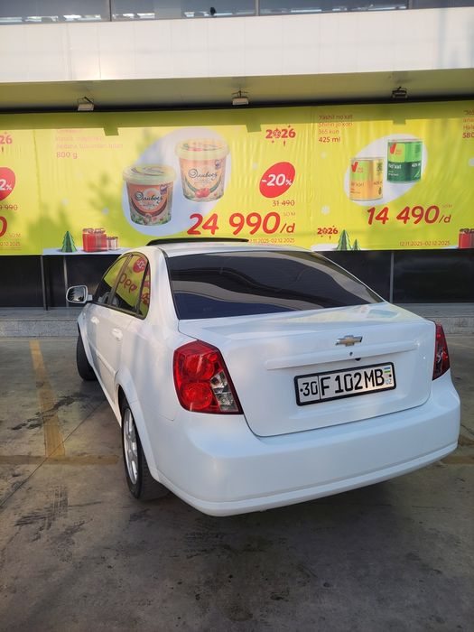 Chevrolet Gentra 3 pozitsiya