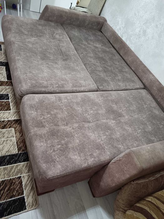 Продается угловой диван с механизмом “тик-так"