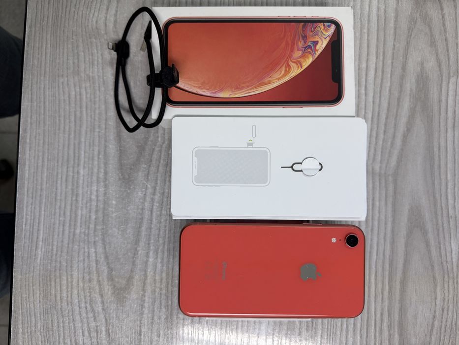 Iphone XR  coral