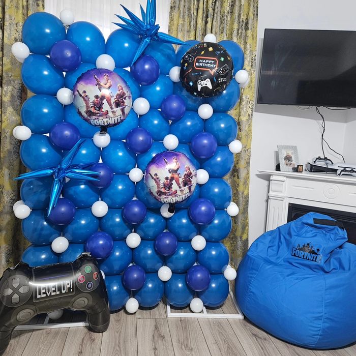 Cutie barbie de inchiriat cu sau fără decor baloane