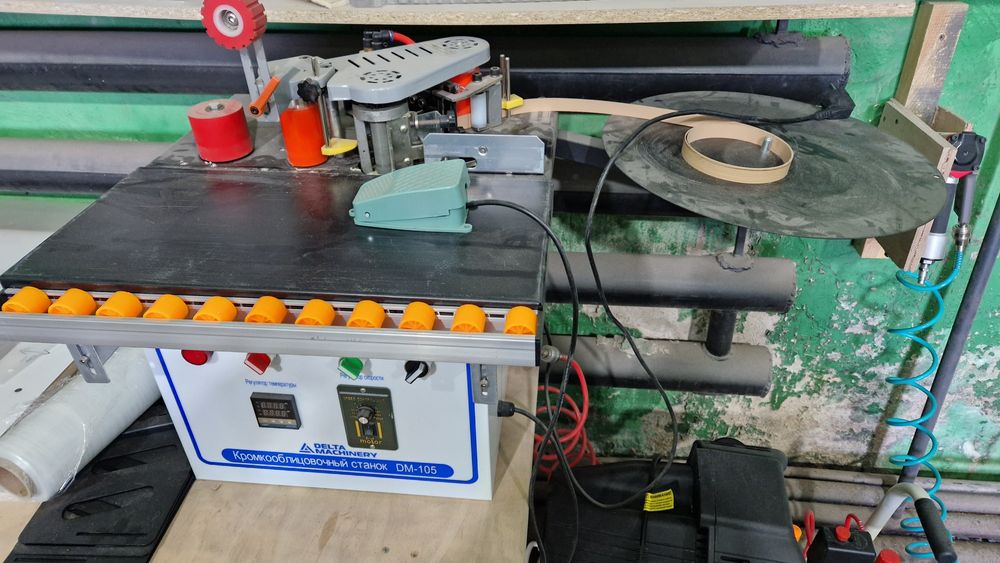 Кромкооблицовачный станок с компрессором