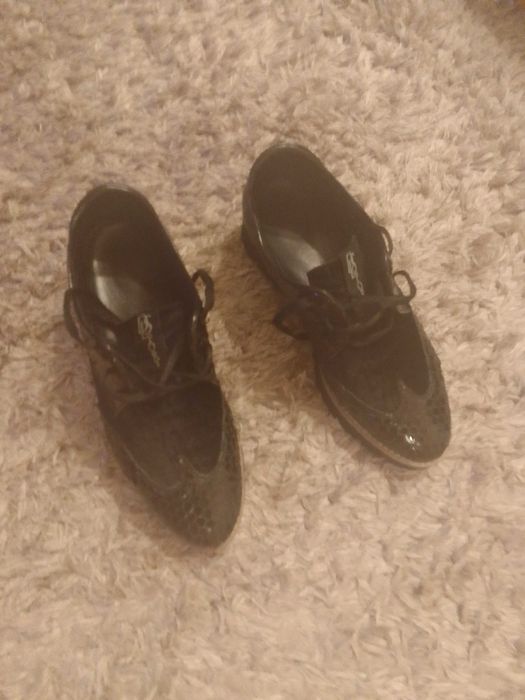 Дамски спортно елегантни обувки