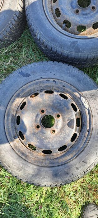 Джанти с гуми 175/65/14 от FORD FIESTA 1.2I 60 К.С  2009-2013Г.