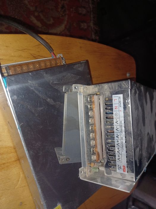 Блокпитания дс 12в 40А