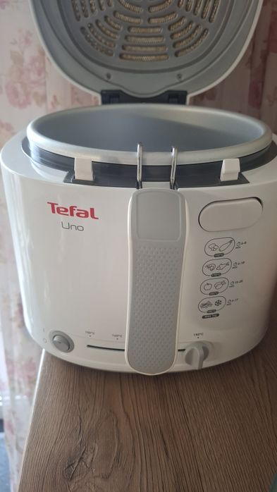 Фритюрник Tefal Uno и керамични котлони Teka