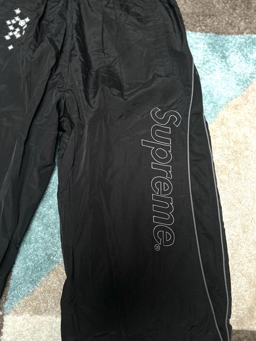 Supreme AOI Glow in the Dark / M