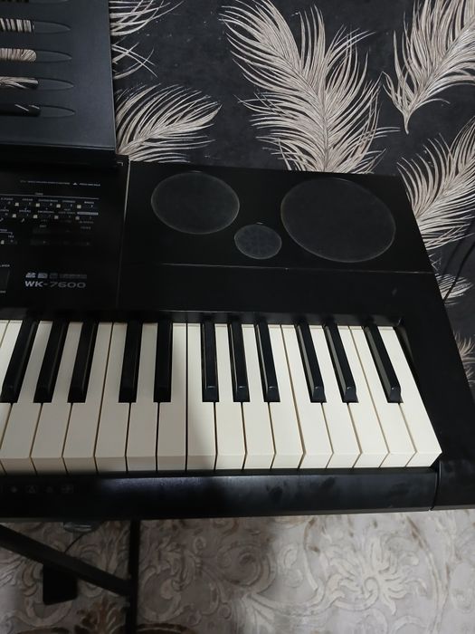 Электронный синтезатор Casio