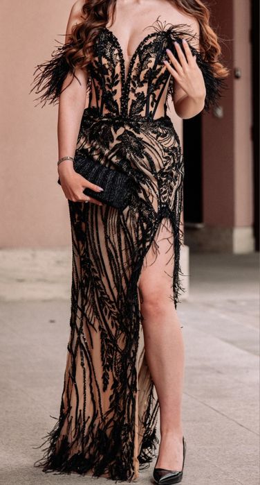 Рокля  ,официална за бал