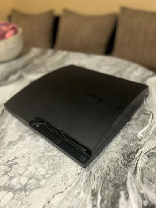 PS3 slim 320 GB GTV 4 не е ползван