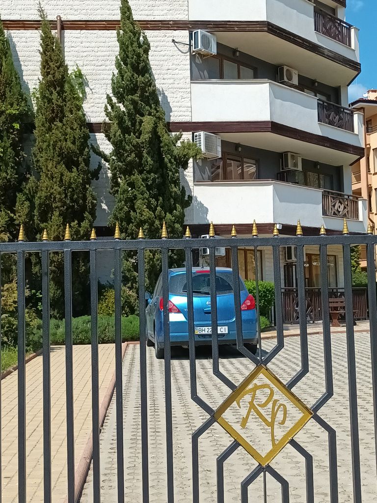 Продава се Двустаен апартамент в Нови пазар - 82 кв.м за 976 €/кв.м - Снимка #1