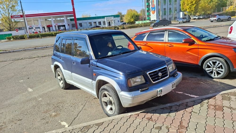 Продам машину Suzuki Vitara