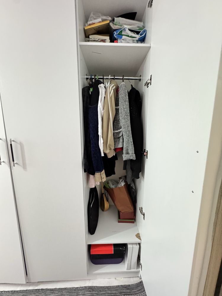 Продается срочно шифонер в спальную комнату