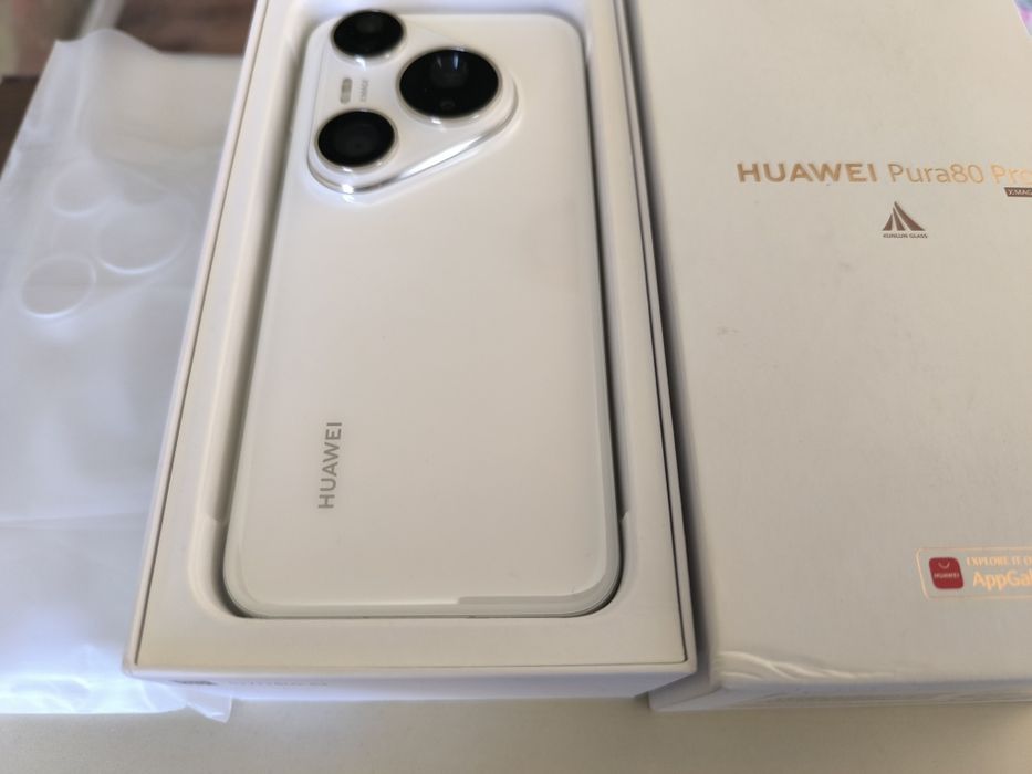 Vând/Schimb Huawei Pura 80 Pro model Glazed White 512 GB 12 GB