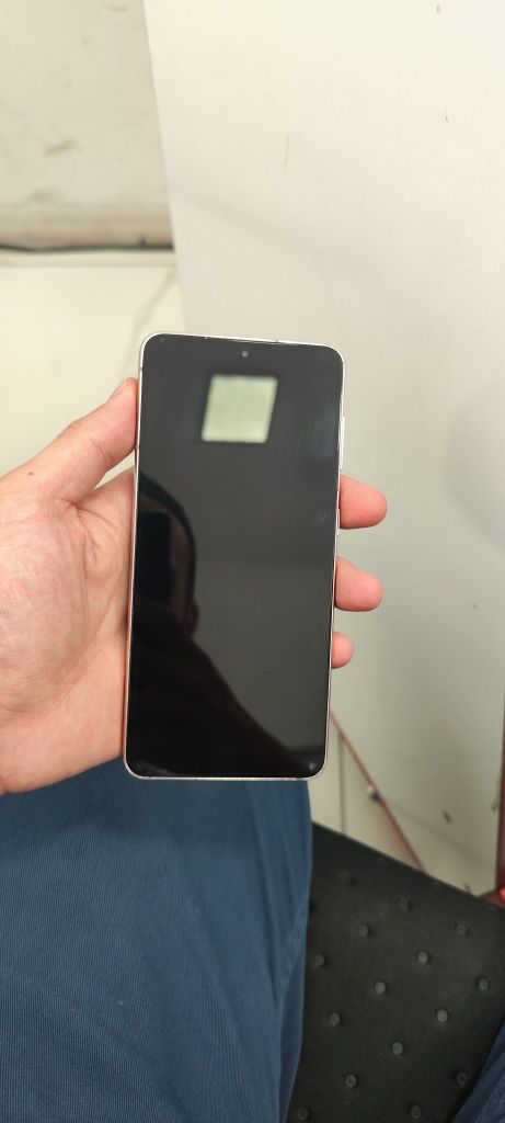 Samsung S21. Juda arzon
