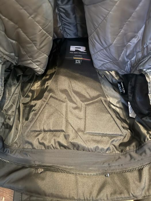 Неразличен от НОВ Кожен Мото екип  Richa