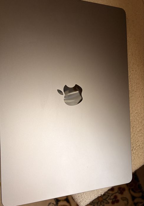 Macbook air 15’ 2023