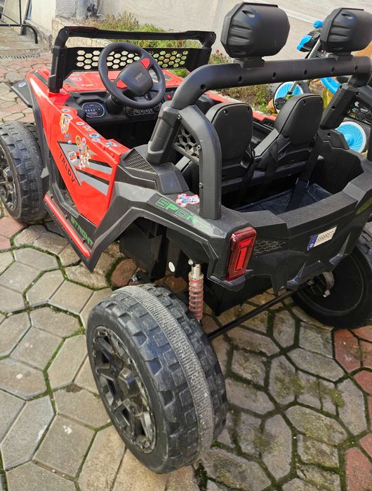 Vând masinuta electrica