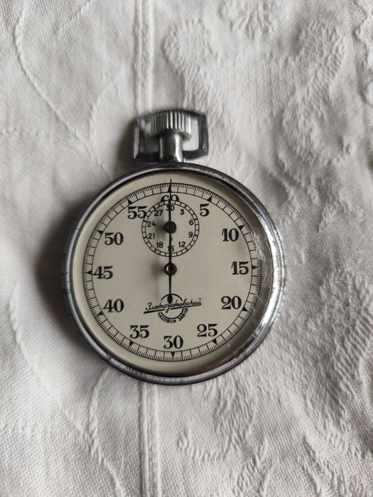 Продава се секундомер