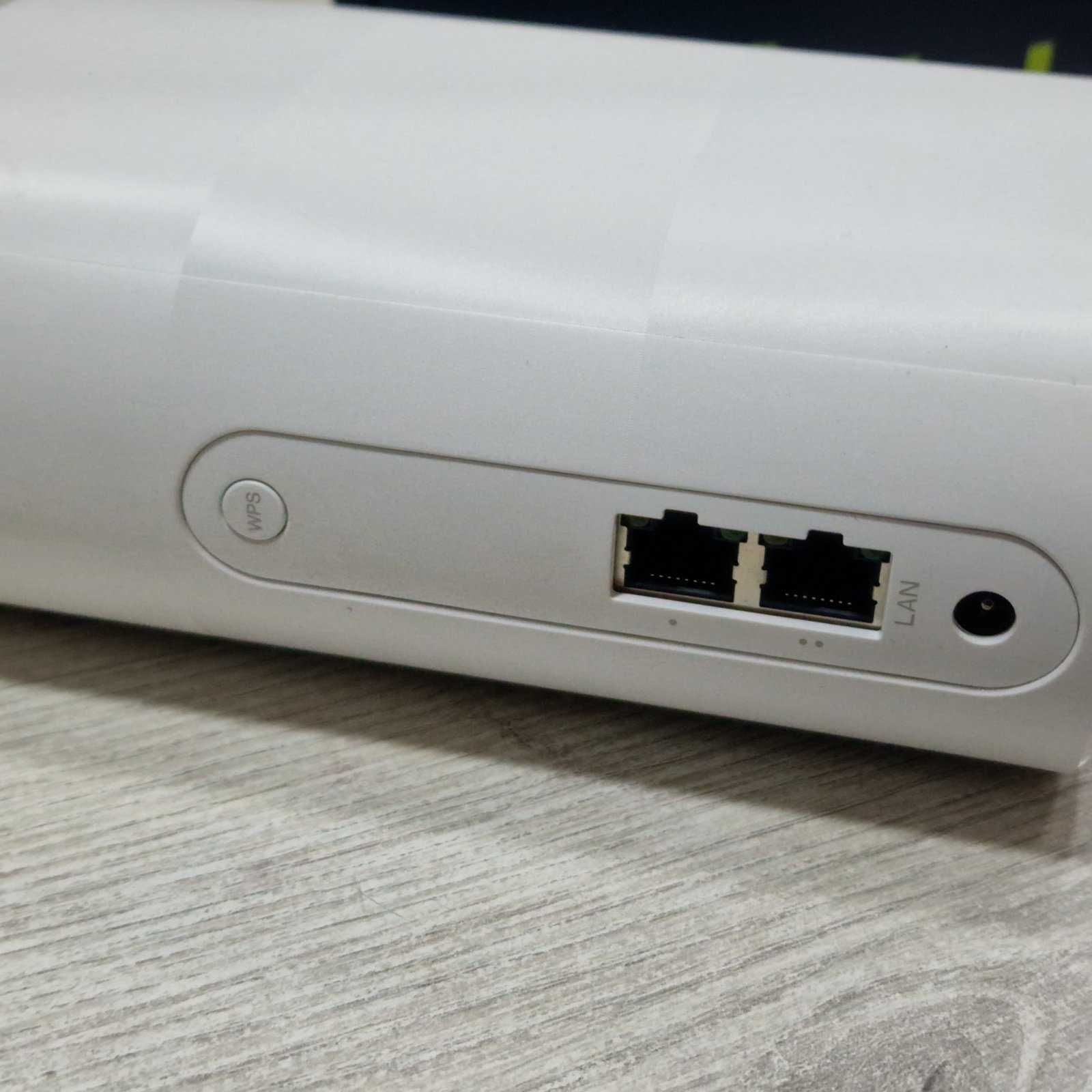 ZTE MC888D 5G безжичен рутер, 1800 Mbps, 2x Ethernet, бял