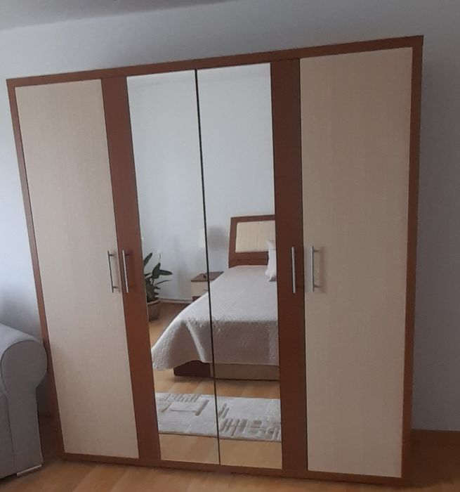 De vanzare mobila living + 2 dormitoare