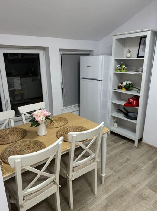 Дава се под наем Двустаен апартамент в София, Център - 42 кв.м за 650 € - Снимка #2