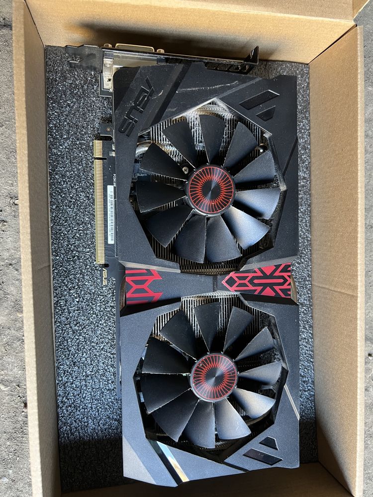 Vând placa video Amd radeon r9 380