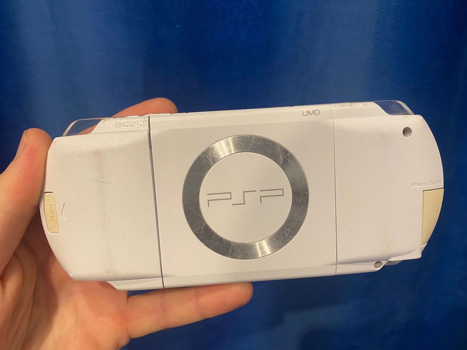 PlayStation Portable PSP 1000 – Modificata – O multime de jocuri