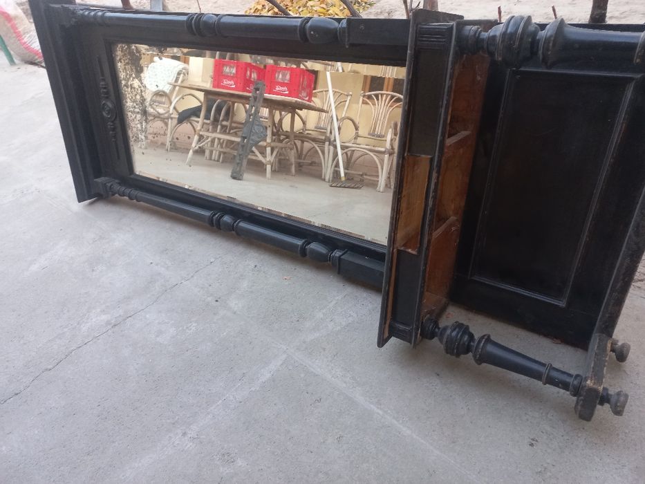 Старинное зеркало