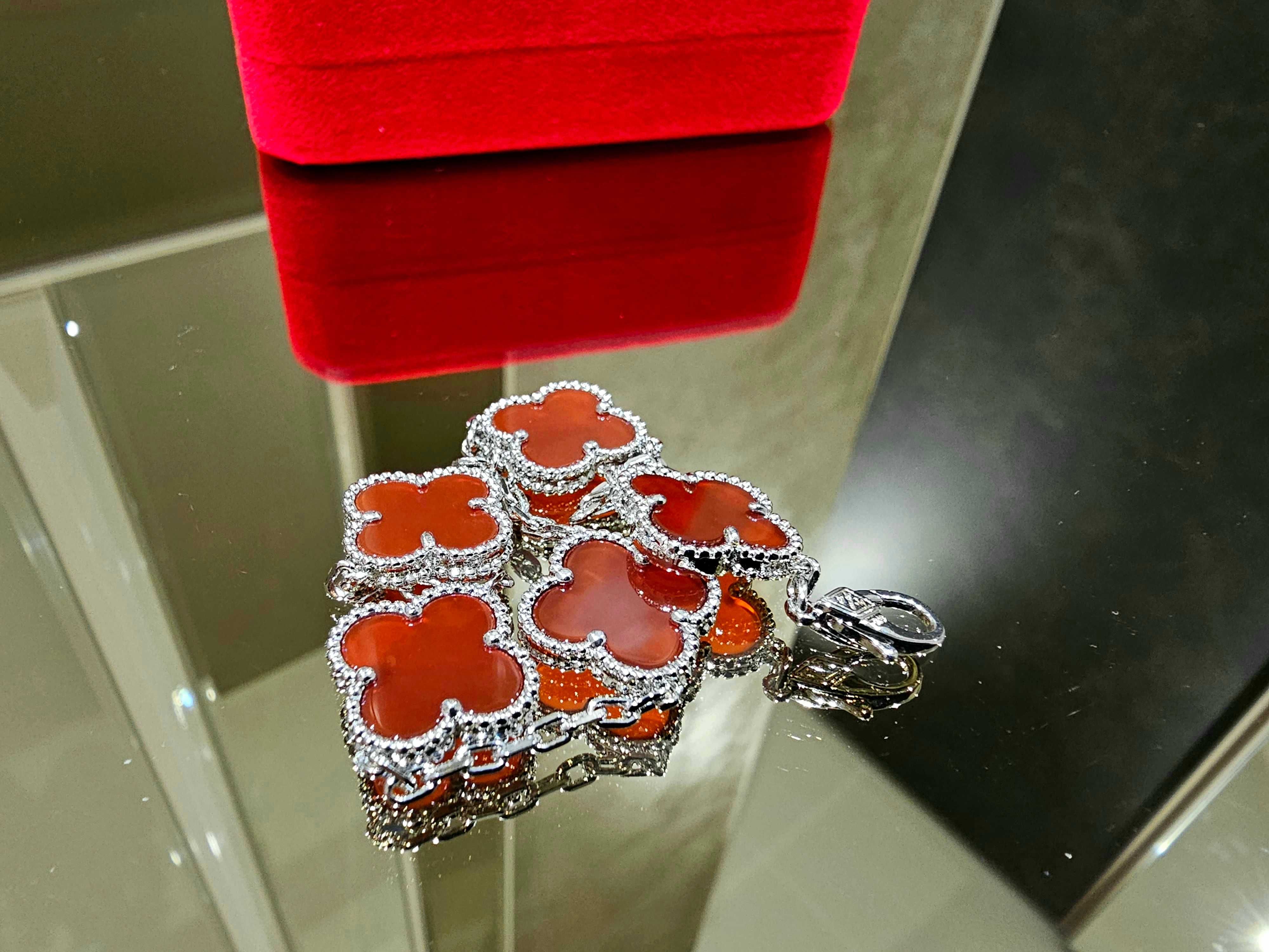Van Cleef & Arpels VCA Silver Red 5 Vintage Alhambra Дамска Гривна