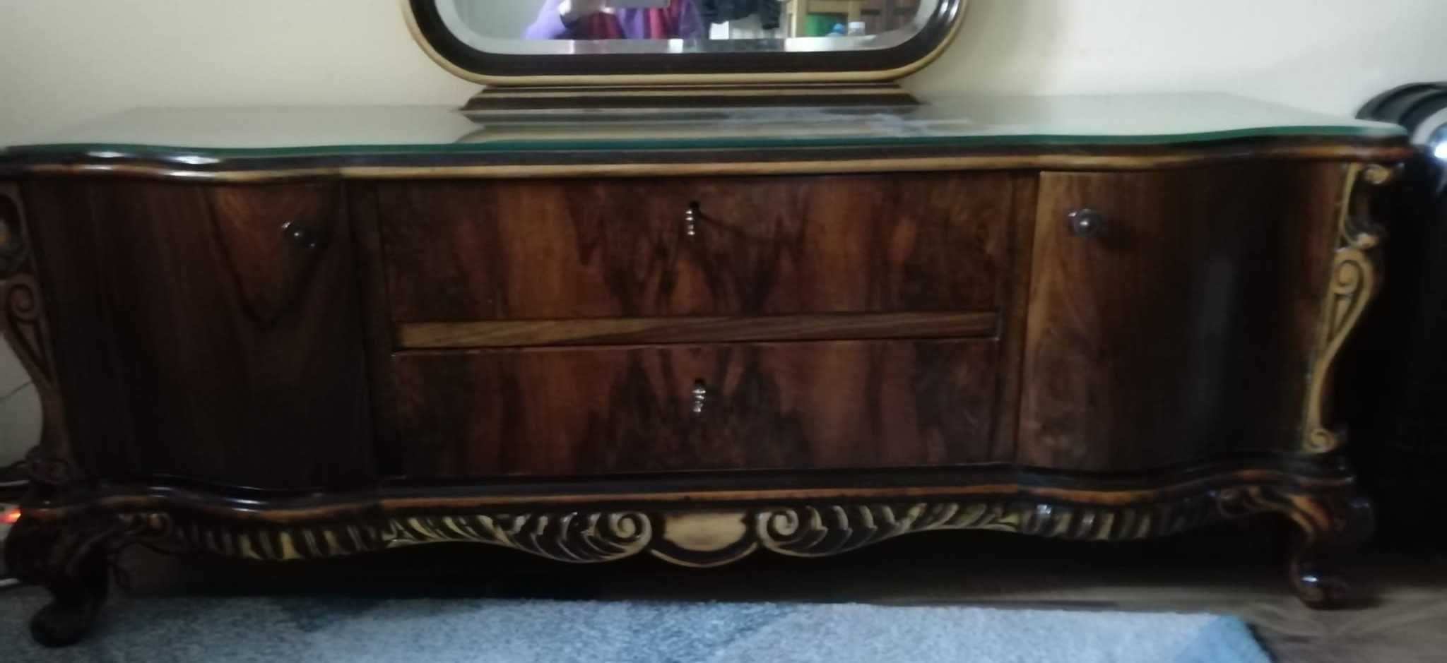 Vand dormitor complet din lemn masiv de nuc ArtNouveau restaurat