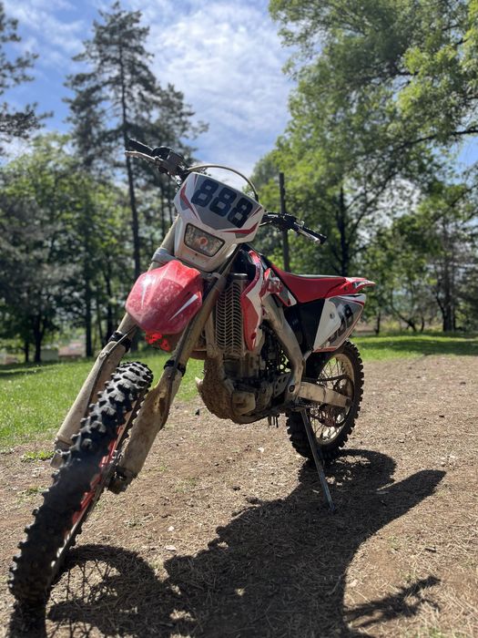 Honda crf250-x 2009 година