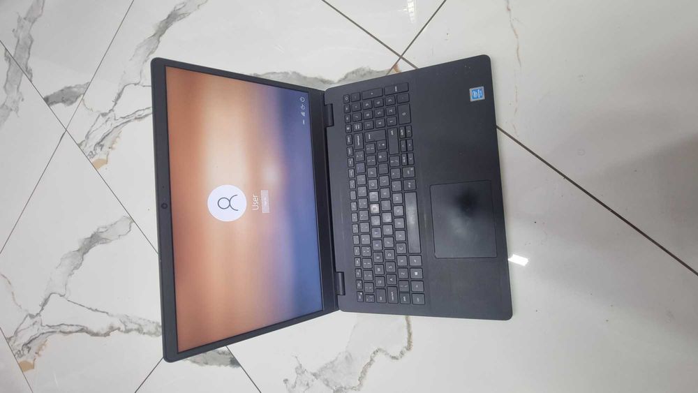 Dell 3502 Intel Pentium silver N5030 256gb ssd 15,6” laptop лаптоп