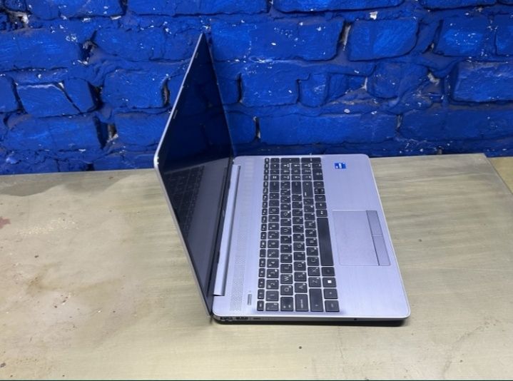 Мощный ноутбук hp 250g8 core i7