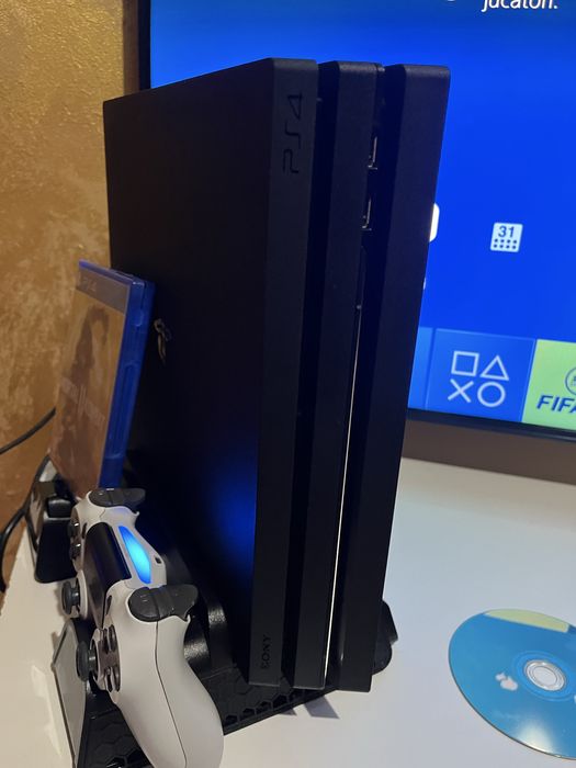 Play Station 4 Pro