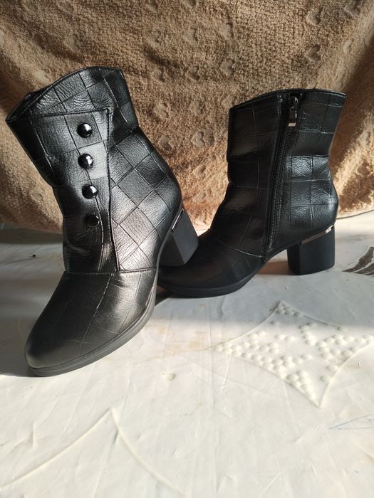 Полусапожки женские