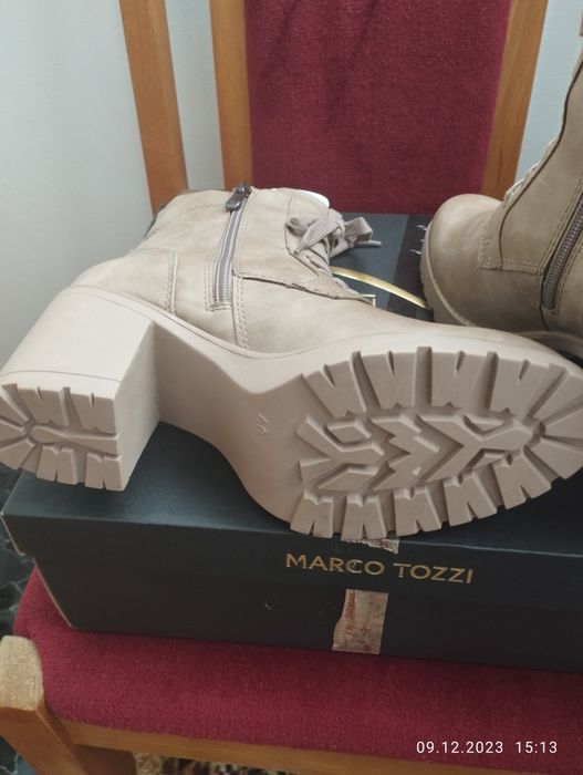 чисто нови дамски боти