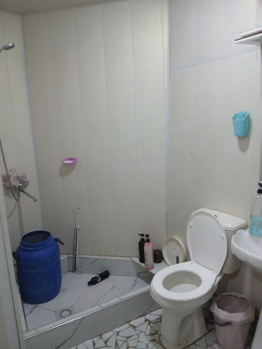 Сдам дом в аренду в Назарбеке . Ижарага карман, ховли Назарбекда.