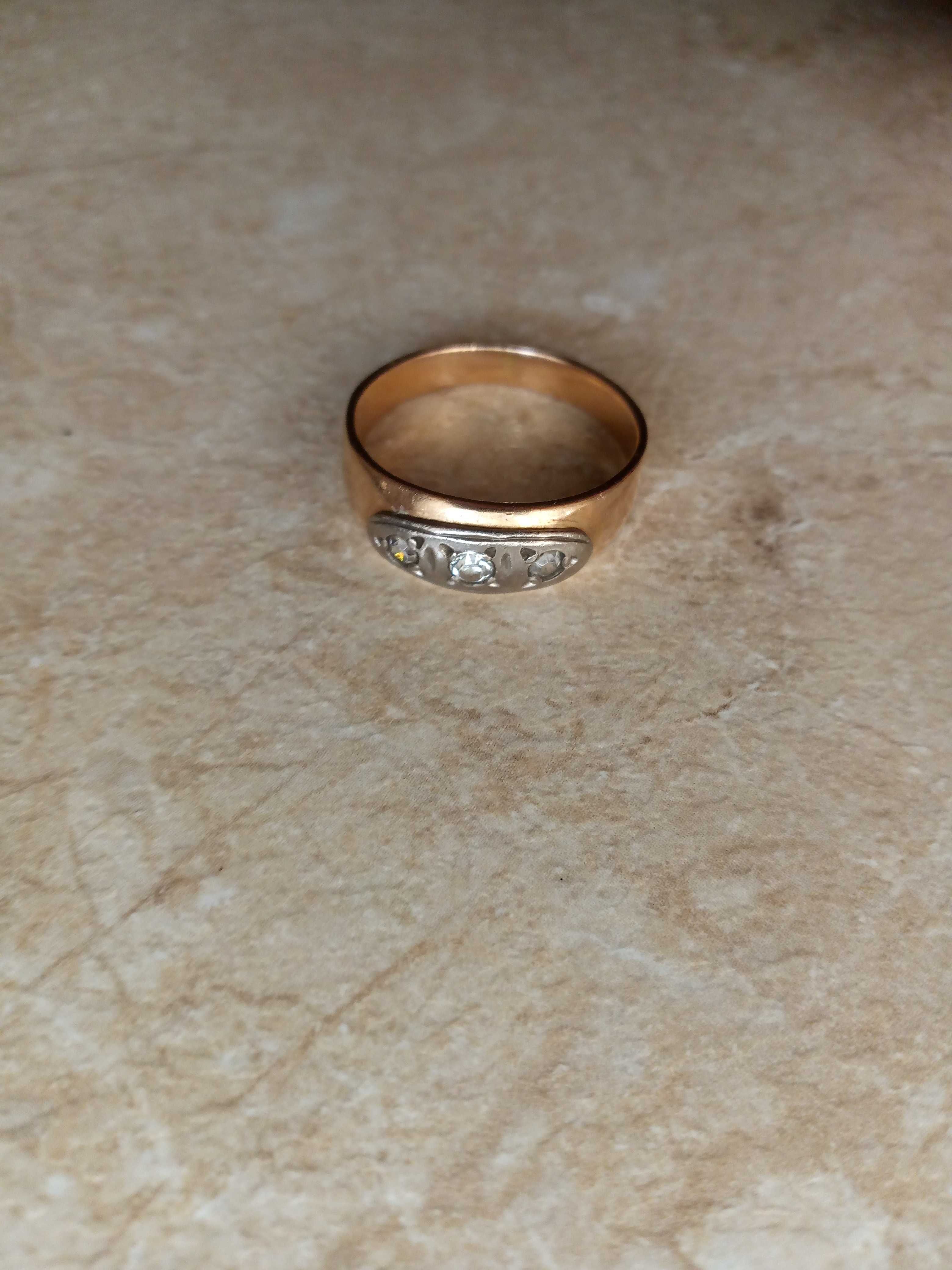 Старинное золотое кольцо СССР 585 проба, размер 20 вес 5,17граммов
