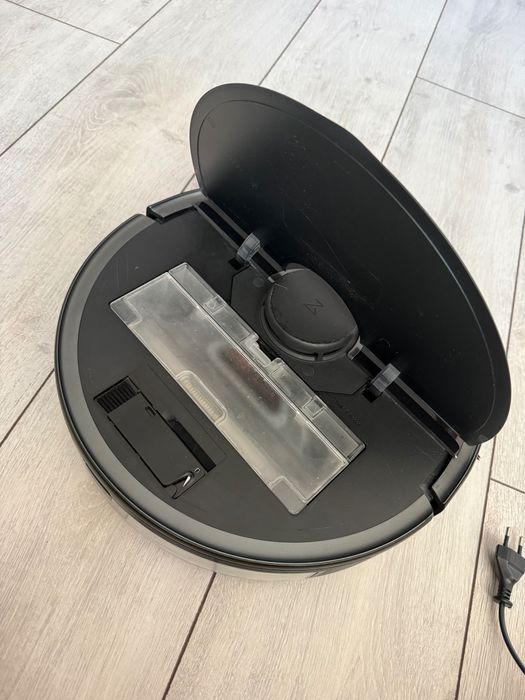 Робот прахосмукачка