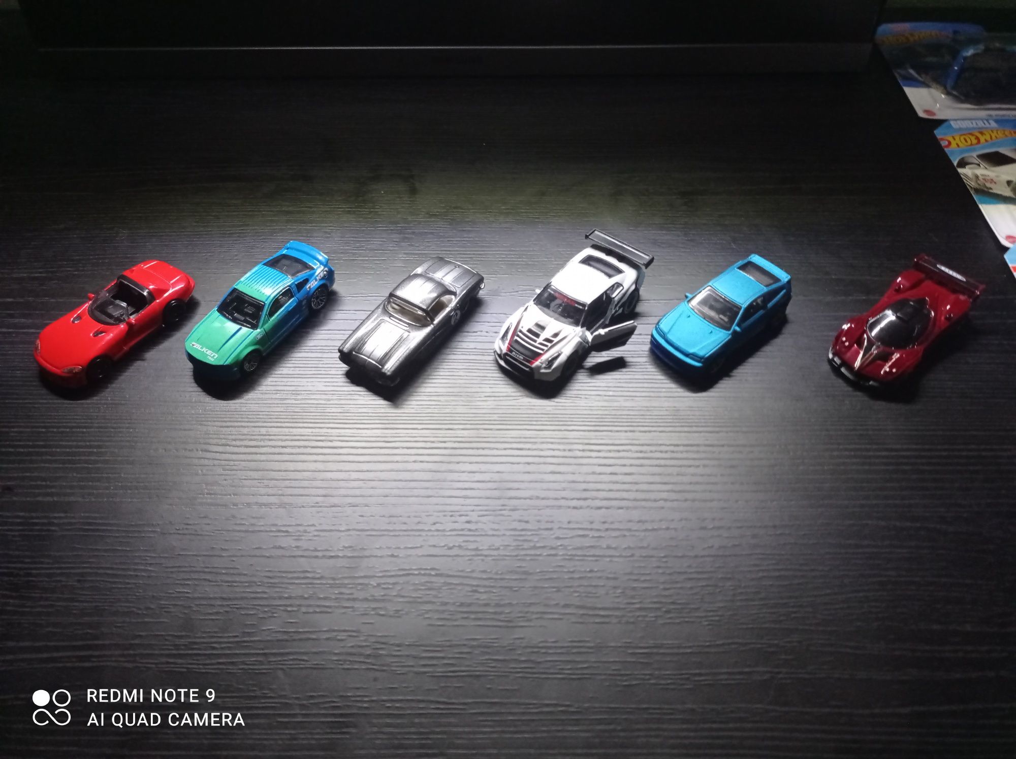 Hot wheels mainline и premium
