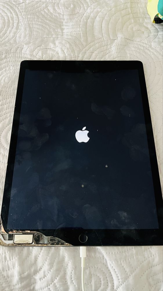 iPad Pro 12.9 WiFi + Cellular A1652