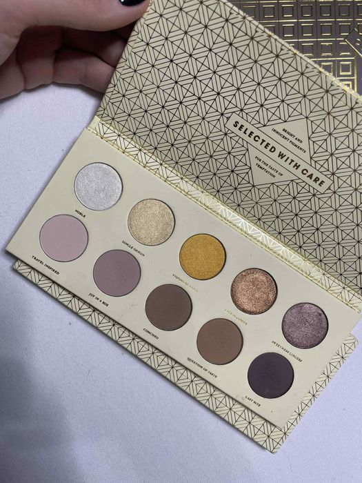 Paleta de farduri Zoeva