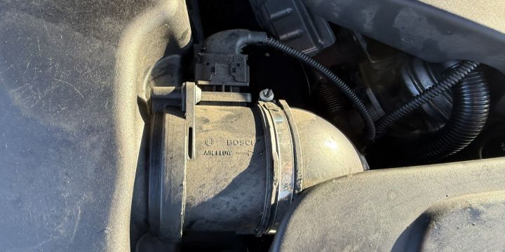 Debitmetru aer BMW Seria 5 E60/E61 (facelift)