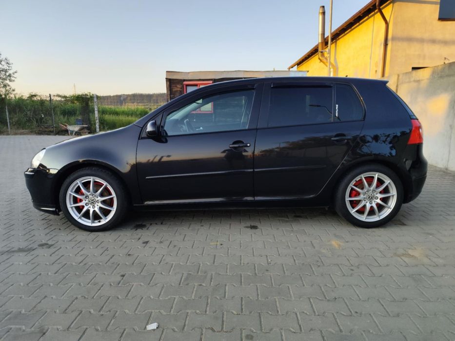 Golf 5 Sportline 2.0 TDI – trapa, xenon, scaune încălzite!