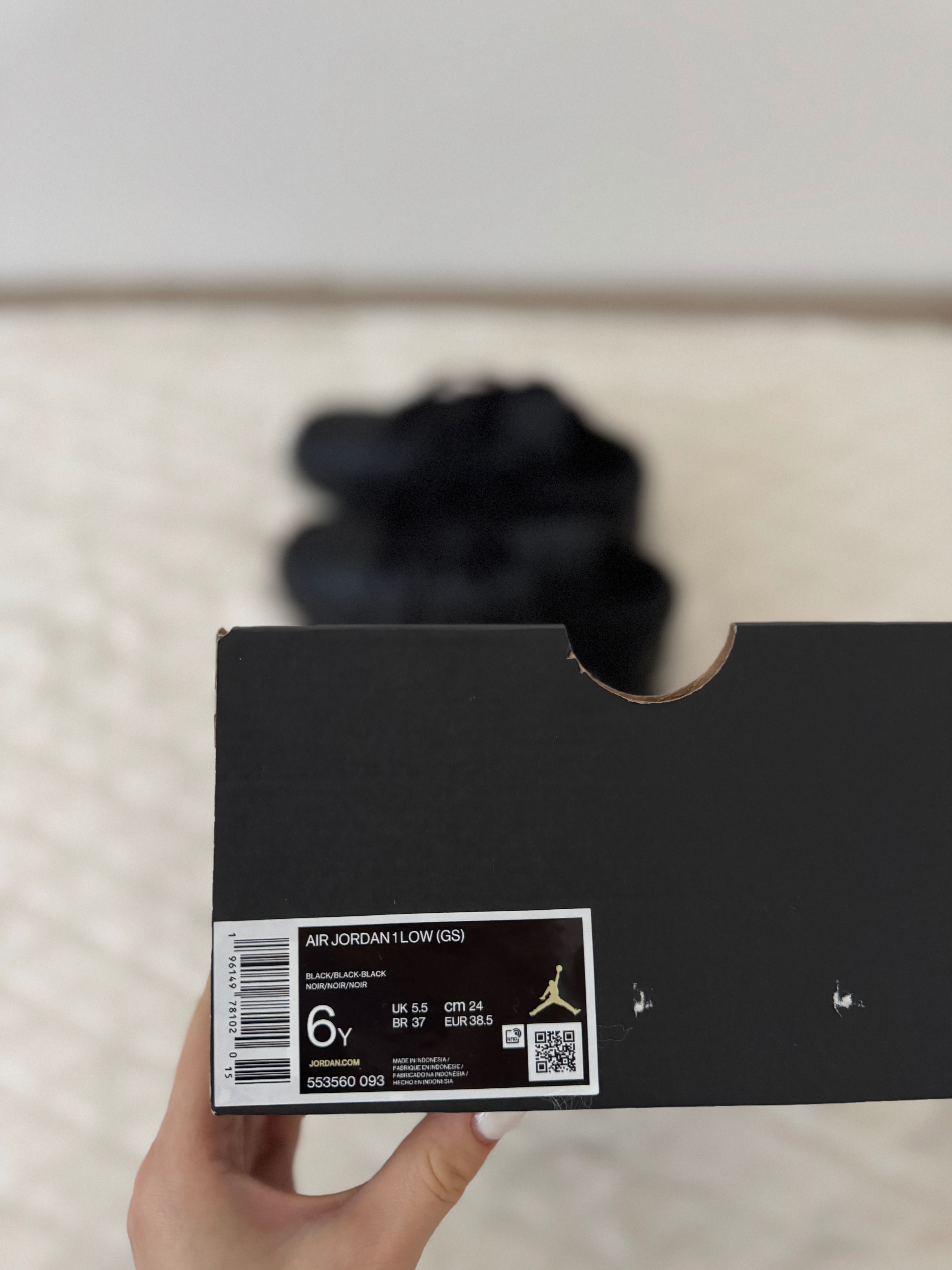 Nike Jordan 1 low / размер: 38.5