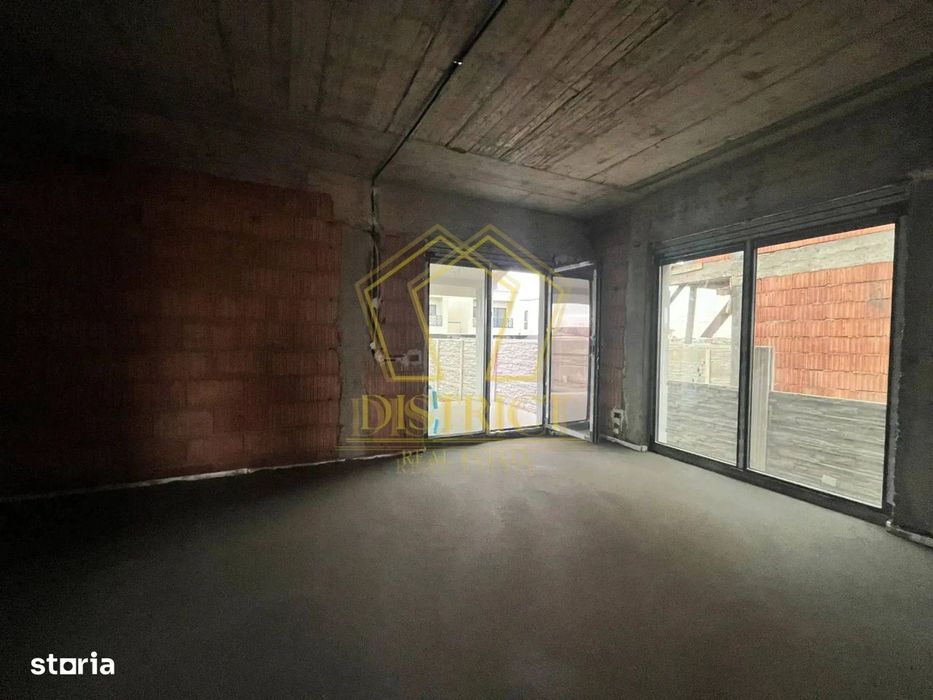 Duplex superb cu 5 camere despartit prin camera tehnica I Chisoda