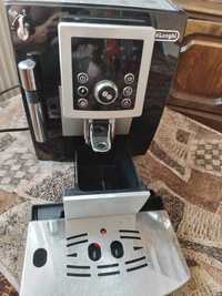 Masinã de cafea automatã Delonghi